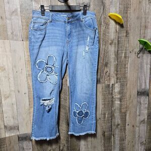 C Est 1946 Daisy Embroidered Distressed Capri Jeans